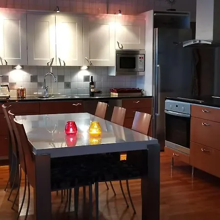 Vila Beautiful Three-bedroom House Rovaniemi